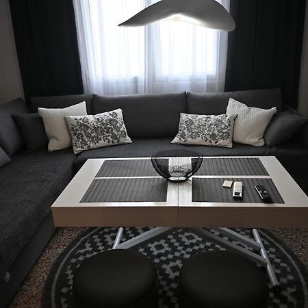 Haris 303 Apartment By Vpn Accomodation Athene Buitenkant foto