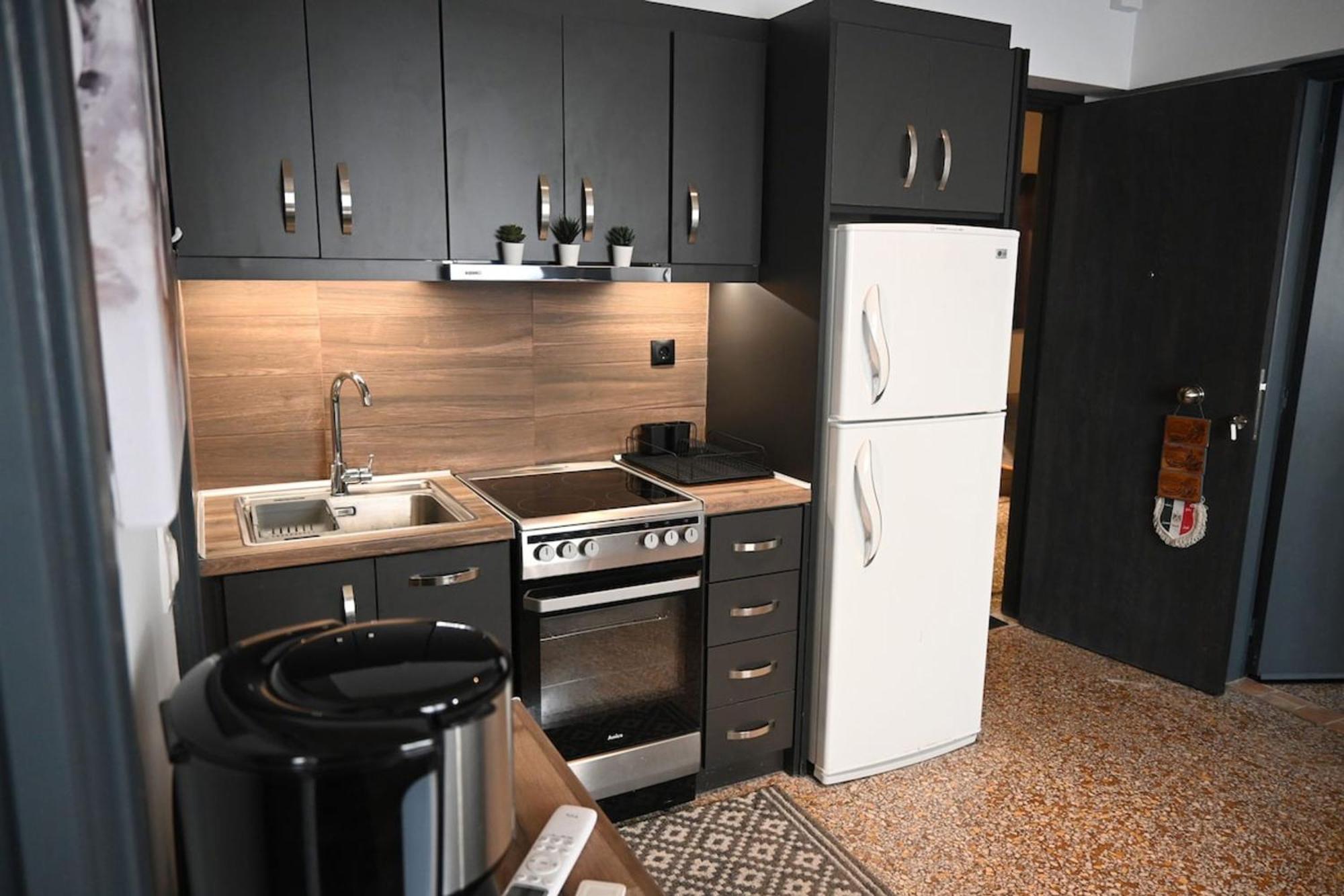 Haris 303 Apartment By Vpn Accomodation Athene Buitenkant foto